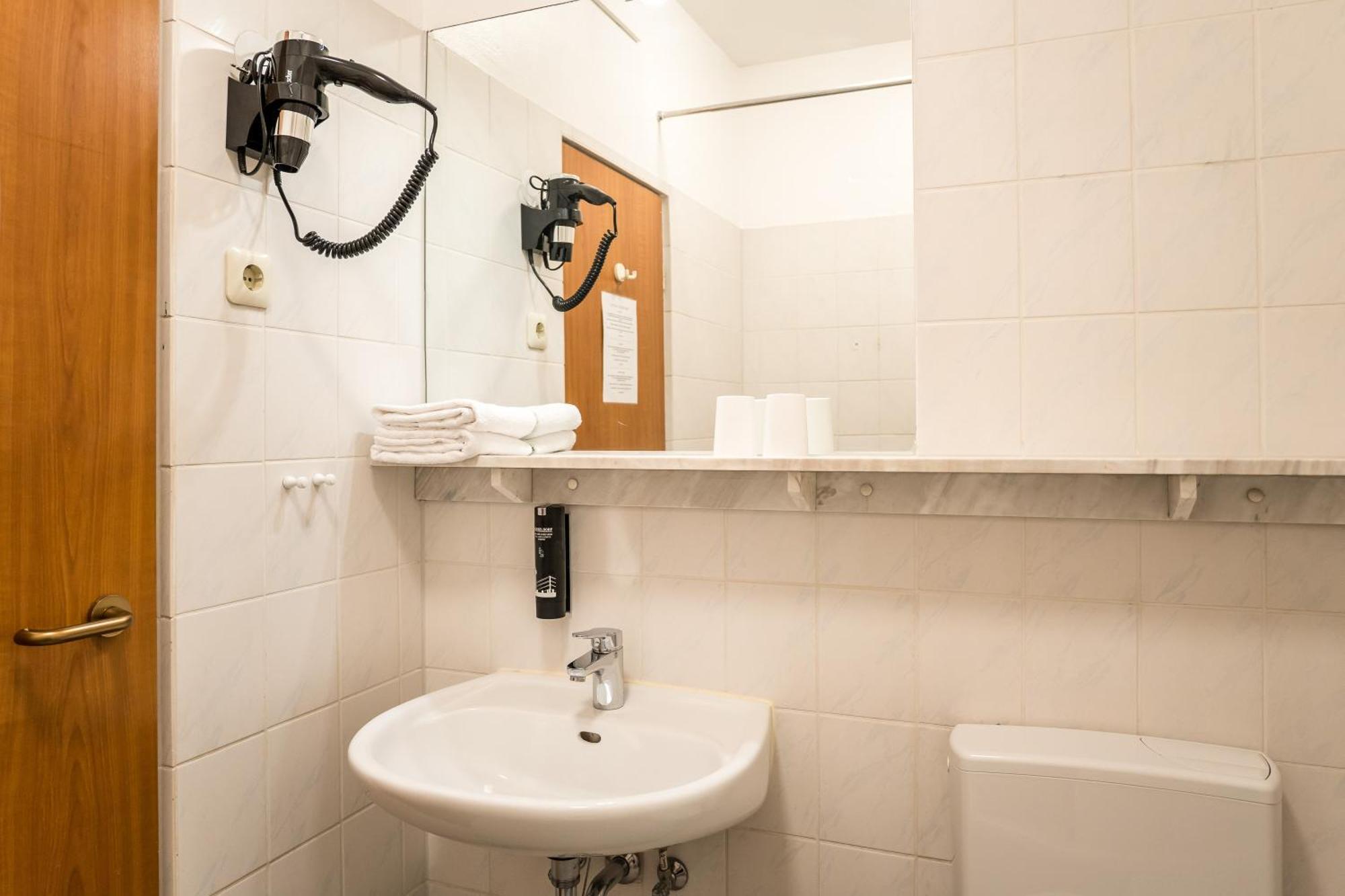 Antares Apartments Düsseldorf Dış mekan fotoğraf